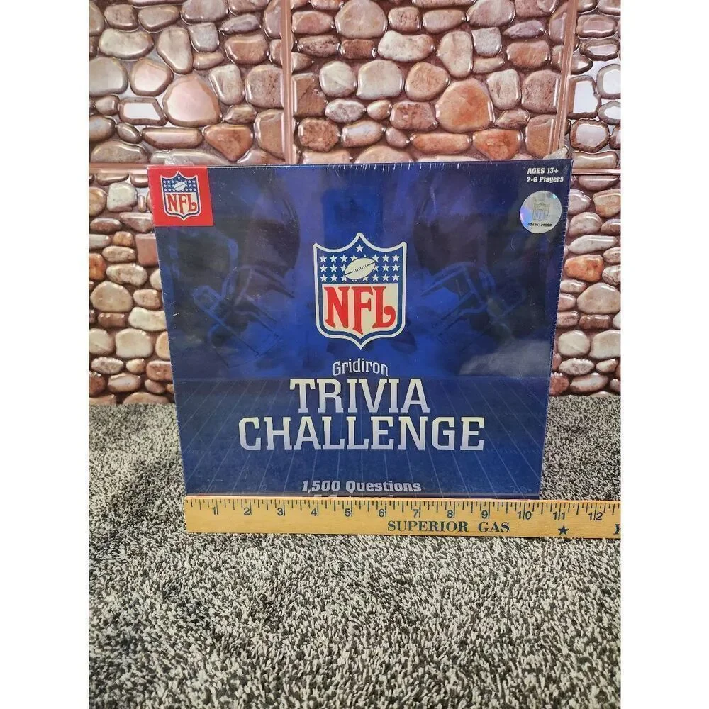 NFL Gridiron Trivia Challenge Game- New in Box #A94
